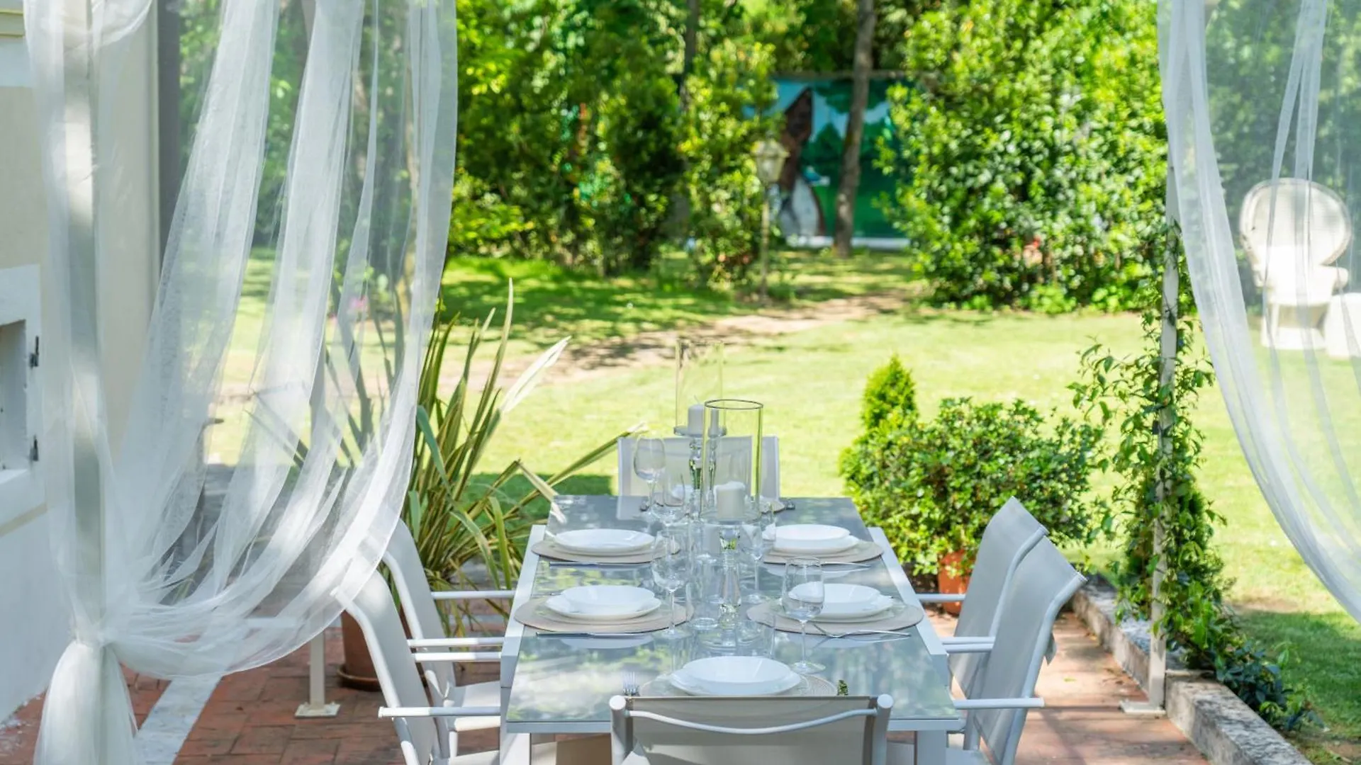 Villa Vittoria - Lusso Con Piscina, Tennis, Jacuzzi E Palestra Lucca