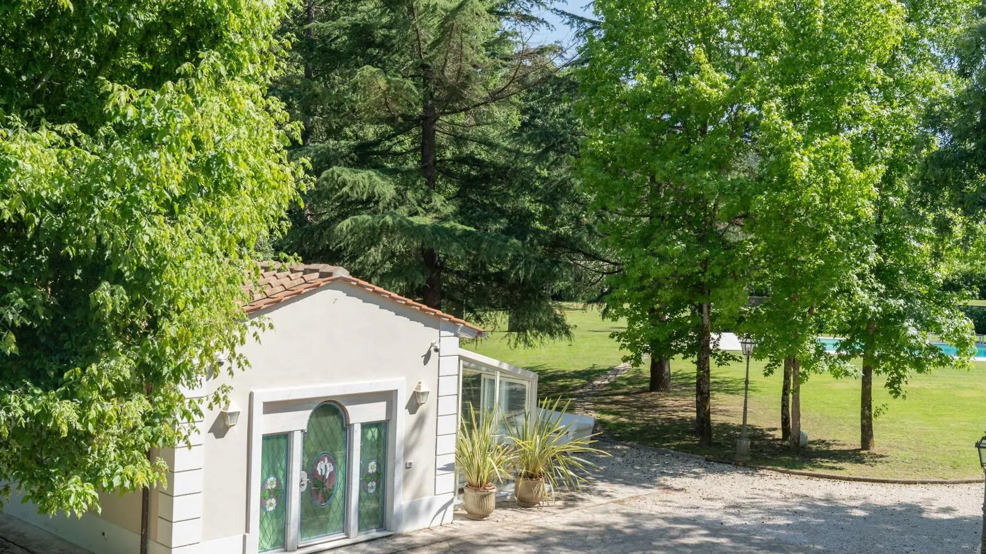 Villa Vittoria - Lusso Con Piscina, Tennis, Jacuzzi E Palestra Lucca