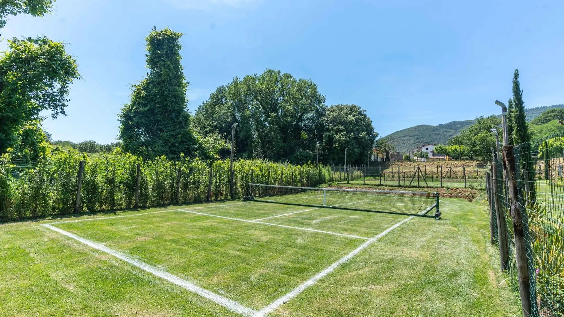 Villa Vittoria - Lusso Con Piscina, Tennis, Jacuzzi E Palestra Lucca